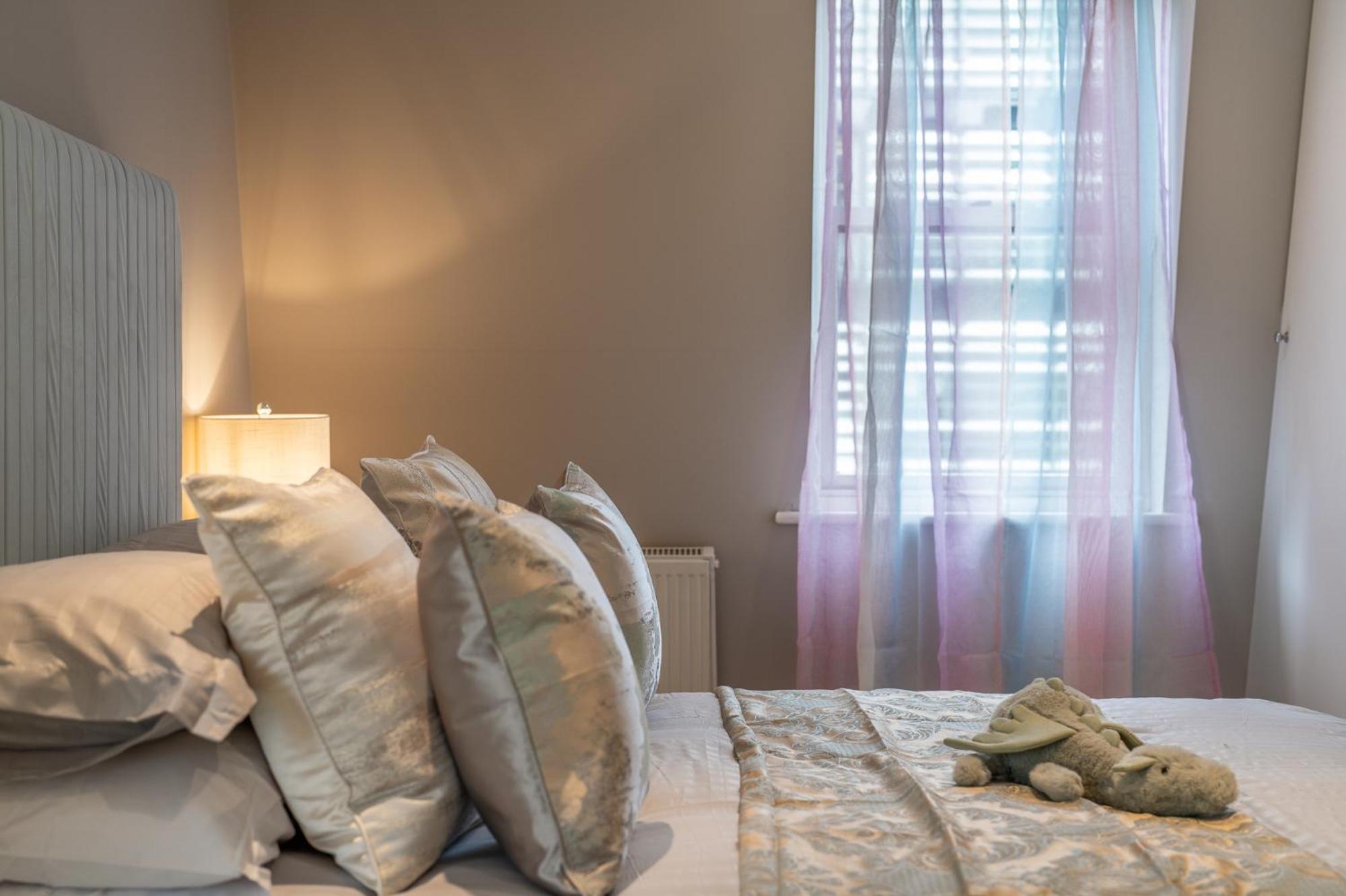 Huge 200Sqm Luxury 3-Bedroom Mews Villa Londra Exterior foto